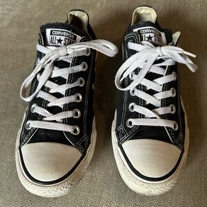 Converse Chuck Taylor All Star Low Top | Black Canvas - Unisex